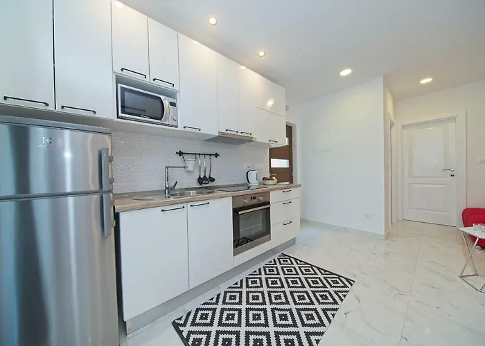 Marangun 公寓 *